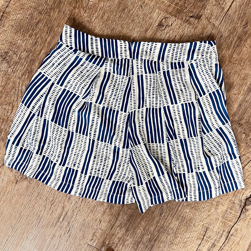 Collective Concepts Pattern Shorts - image 2